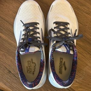 Brooks Ghost 14 running shoes, white with multicolored accents